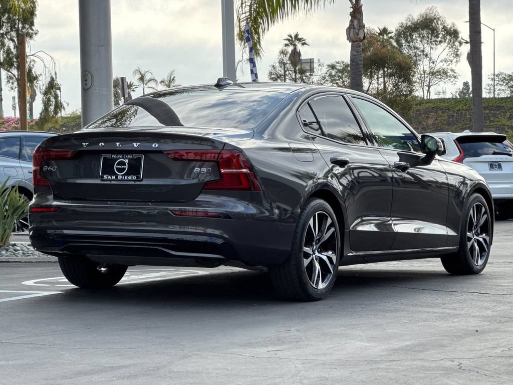 Certified 2024 Volvo S60 B5 Plus AWD/4WD image 5