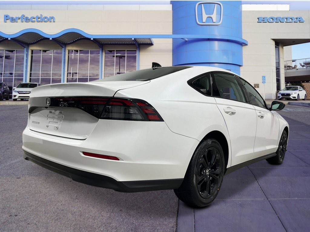 New 2025 Honda Accord SE image 5