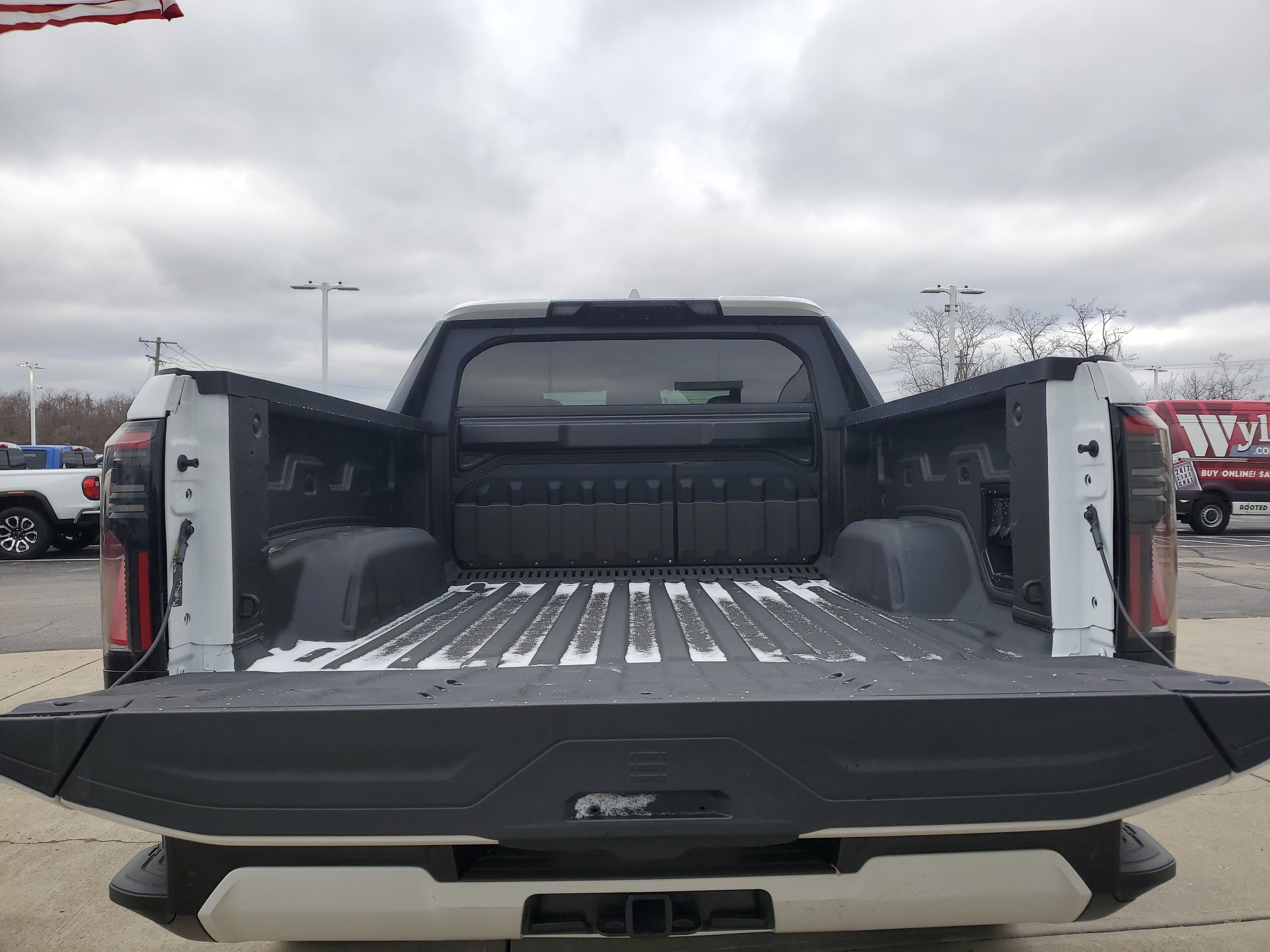 New 2025 GMC Sierra EV Denali AWD/4WD image 11