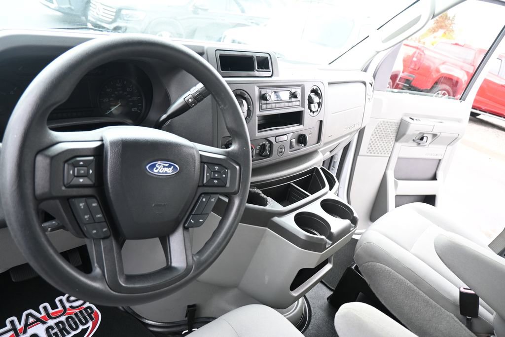 Used 2021 Ford E-350 and Econoline 350 Super Duty w/ Power Windows & Locks Group RWD image 4