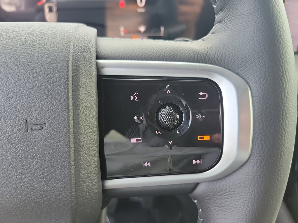 New 2026 Nissan Armada SL w/ Captain's Chari Seat Package image 6