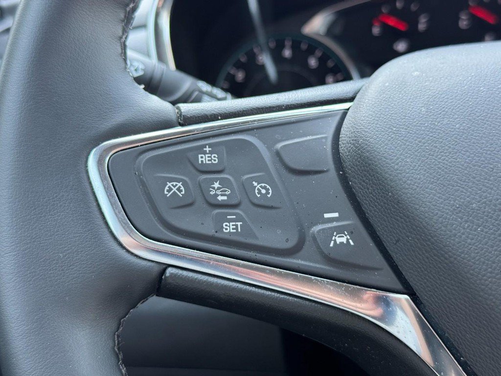Used 2024 Chevrolet Equinox LT FWD image 14