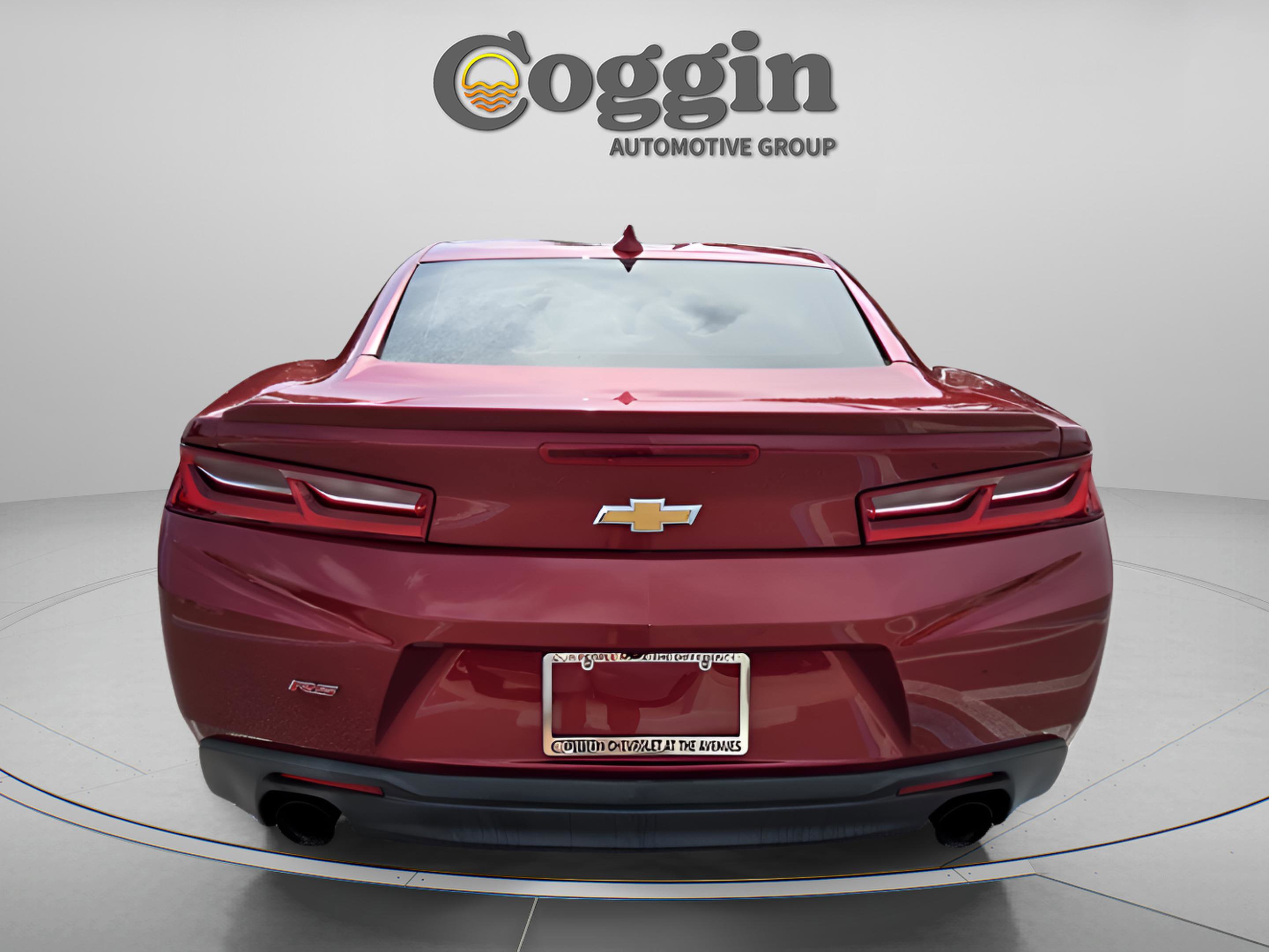 Used 2018 Chevrolet Camaro LT w/ RS Package RWD image 4