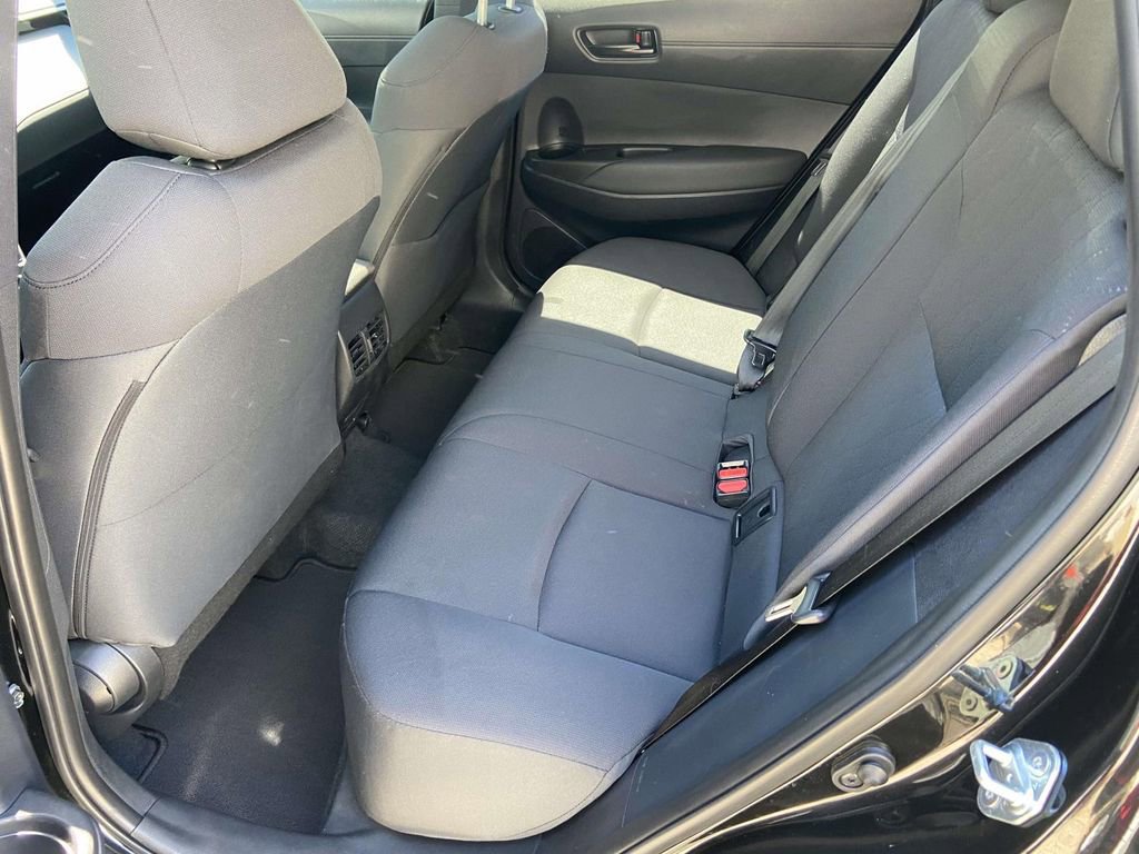 Used 2024 Toyota Corolla Cross LE w/ Moonroof Package FWD image 18