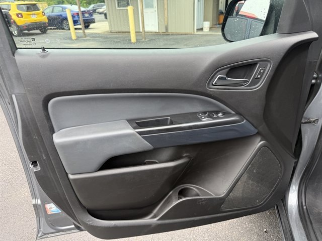 Used 2018 Chevrolet Colorado Z71 AWD/4WD image 7
