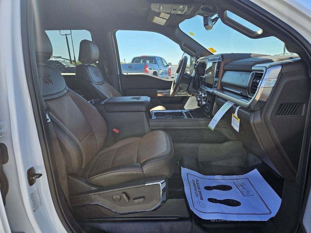 Used 2025 Ford F450 King Ranch w/ Chrome Package AWD/4WD image 24