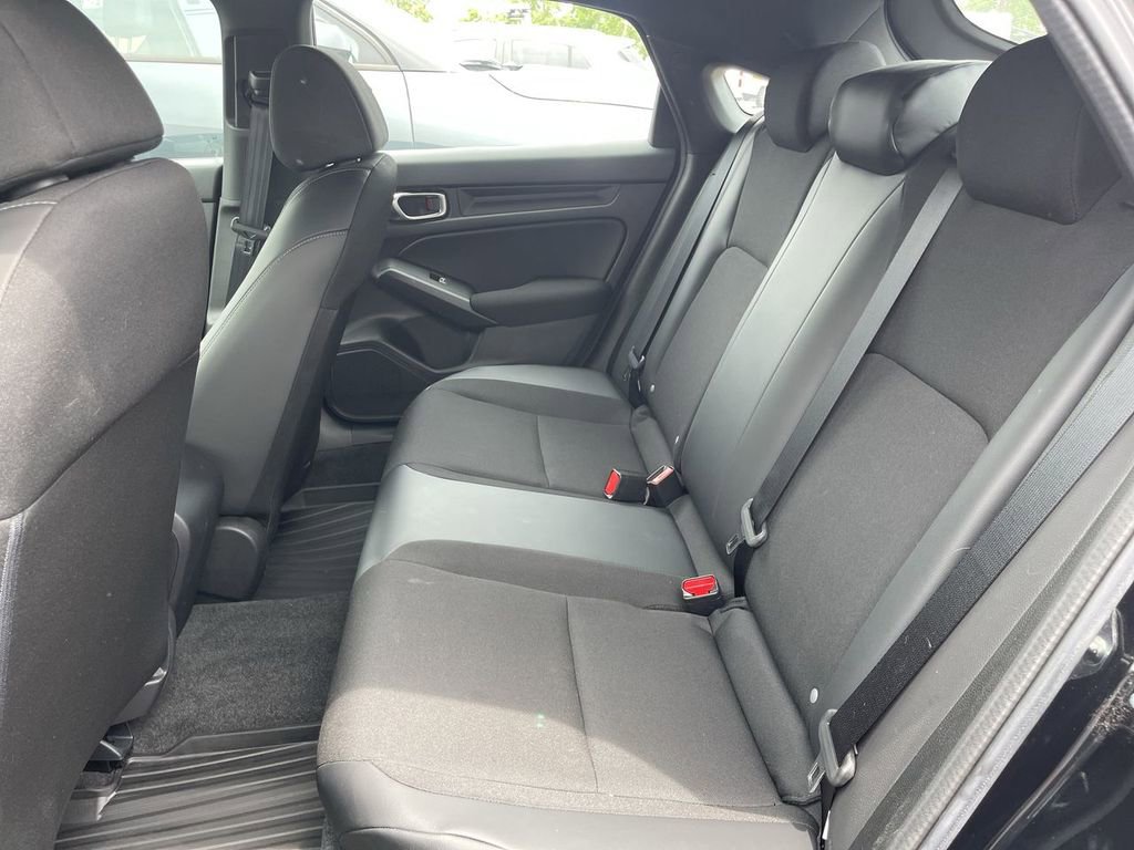Used 2023 Honda Civic Sport image 6