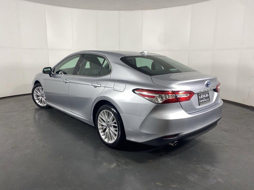 Used 2018 Toyota Camry XLE image 10