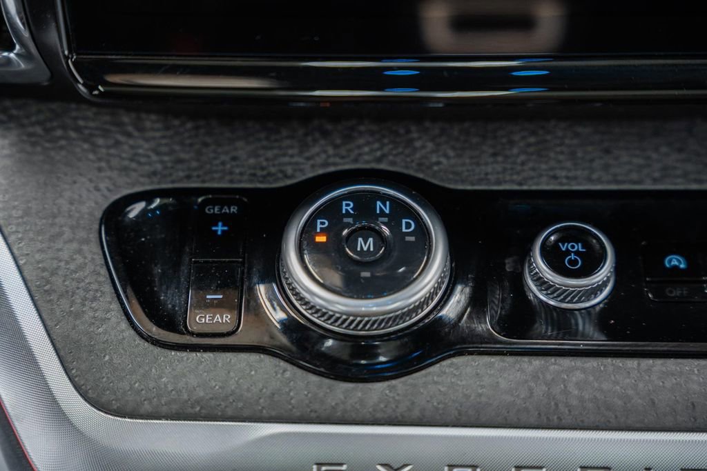 Certified 2025 Ford Expedition Tremor image 30