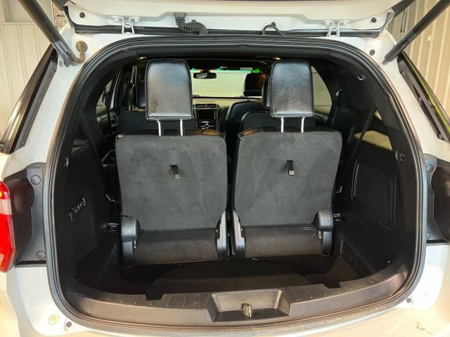Used 2016 Ford Explorer Platinum image 15