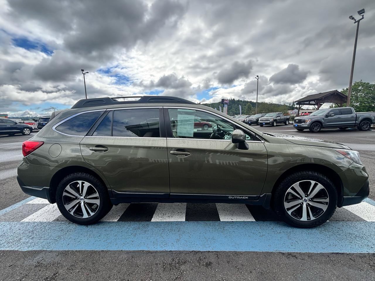 Used 2019 Subaru Outback 2.5i Limited w/ Popular Package #2 AWD/4WD image 5