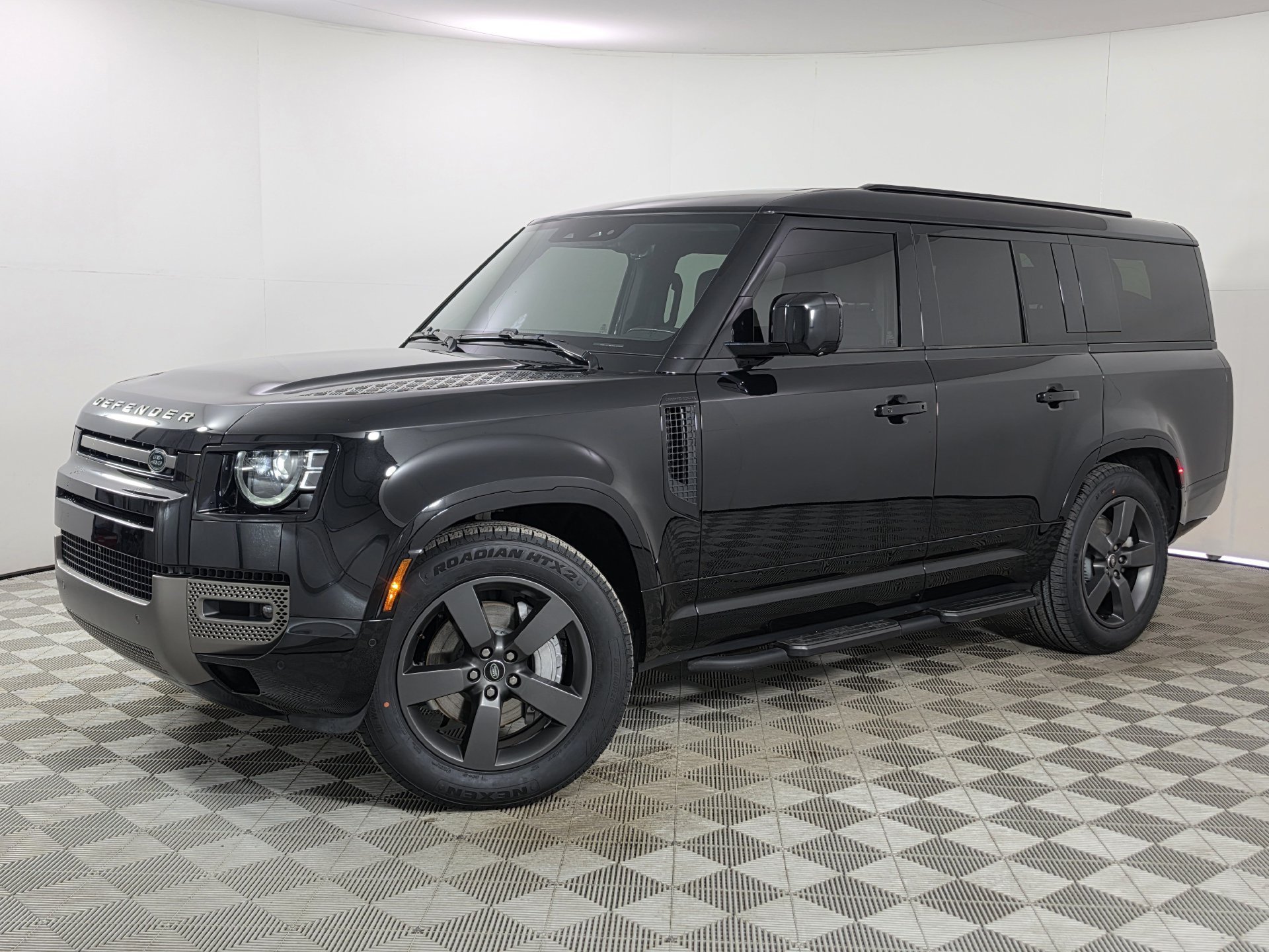 Used 2025 Land Rover Defender 130 X-Dynamic SE AWD/4WD 360° Tour