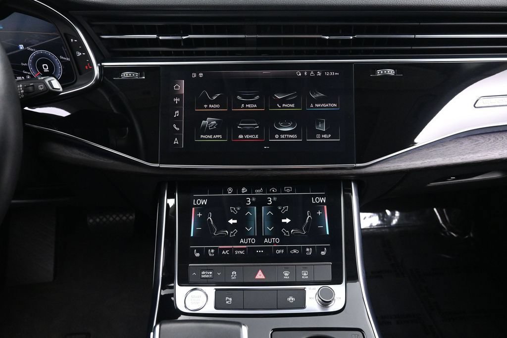 Used 2020 Audi Q8 Premium Plus w/ Premium Plus Package AWD/4WD image 29