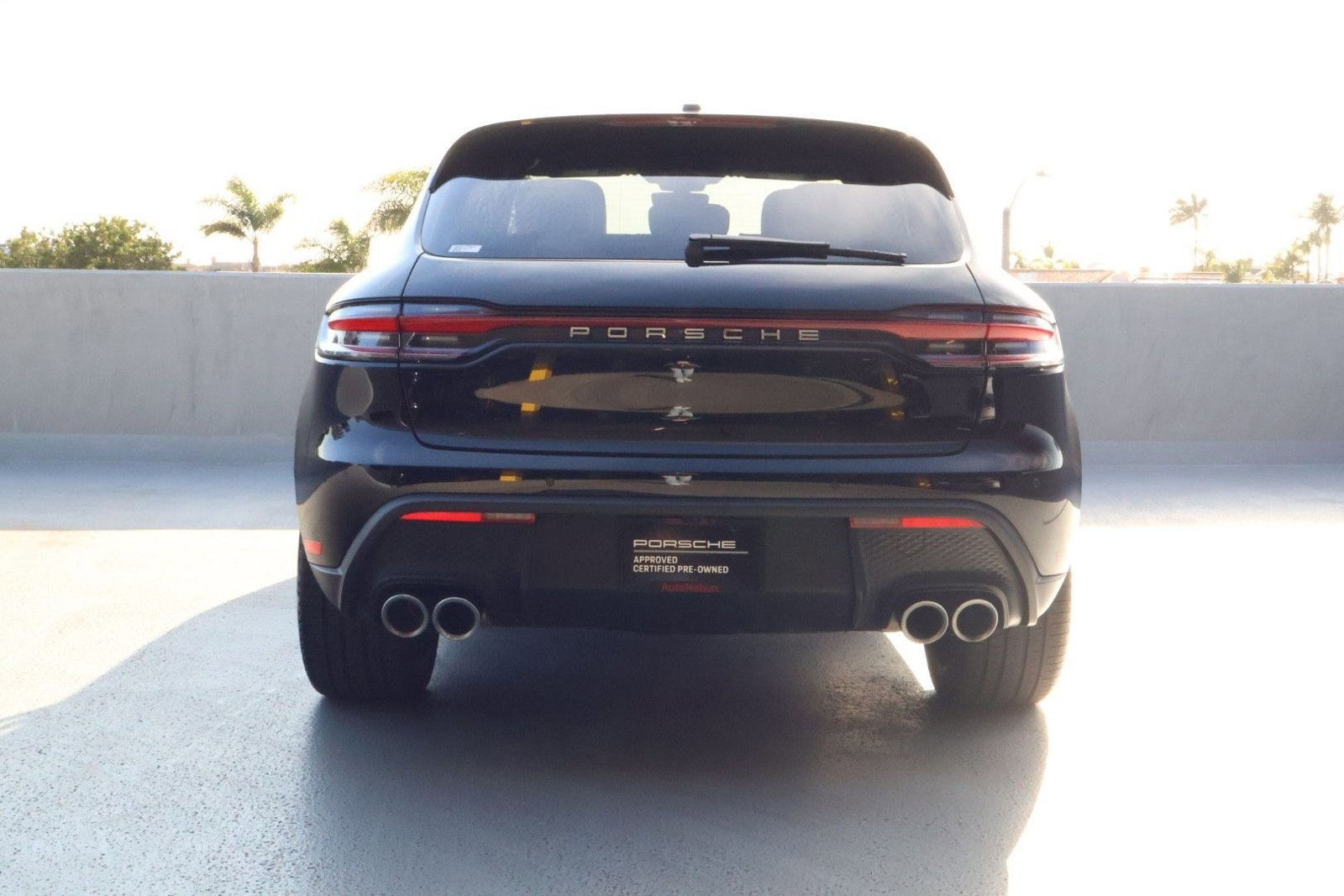 Certified 2025 Porsche Macan image 10