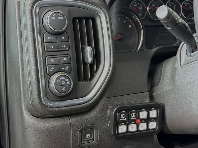 Used 2020 Chevrolet Silverado 1500 LT Trail Boss image 12