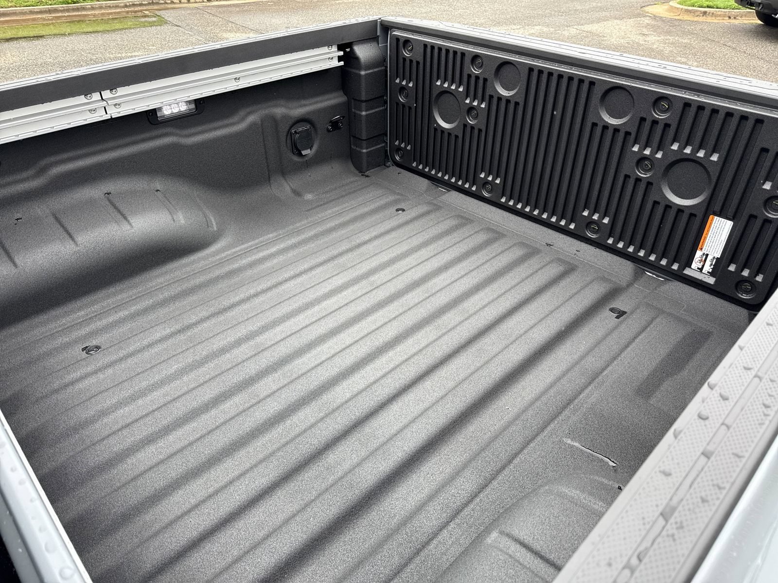 New 2026 Nissan Frontier PRO-4X w/ Pro Premium Package AWD/4WD image 24
