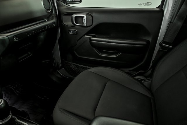 Used 2018 Jeep Wrangler Unlimited Sport S image 26