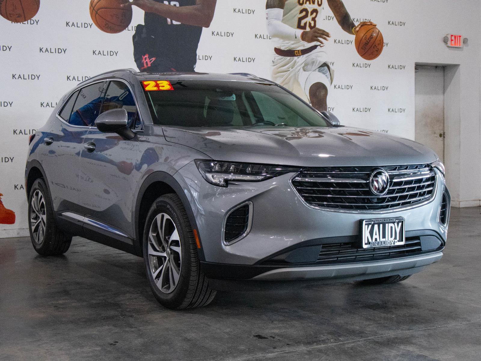 Used 2023 Buick Envision Essence image 18