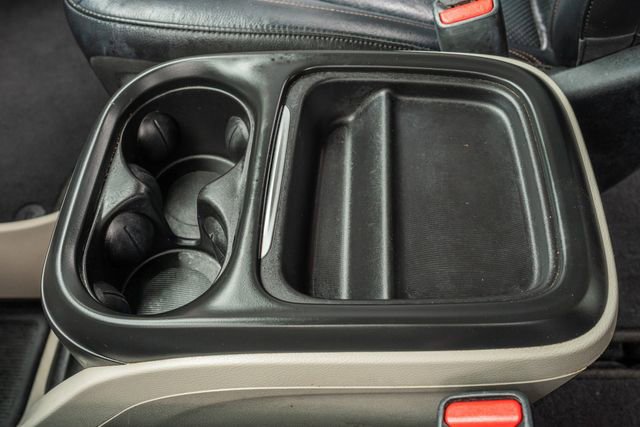 Used 2019 Chrysler Pacifica Touring-L image 31