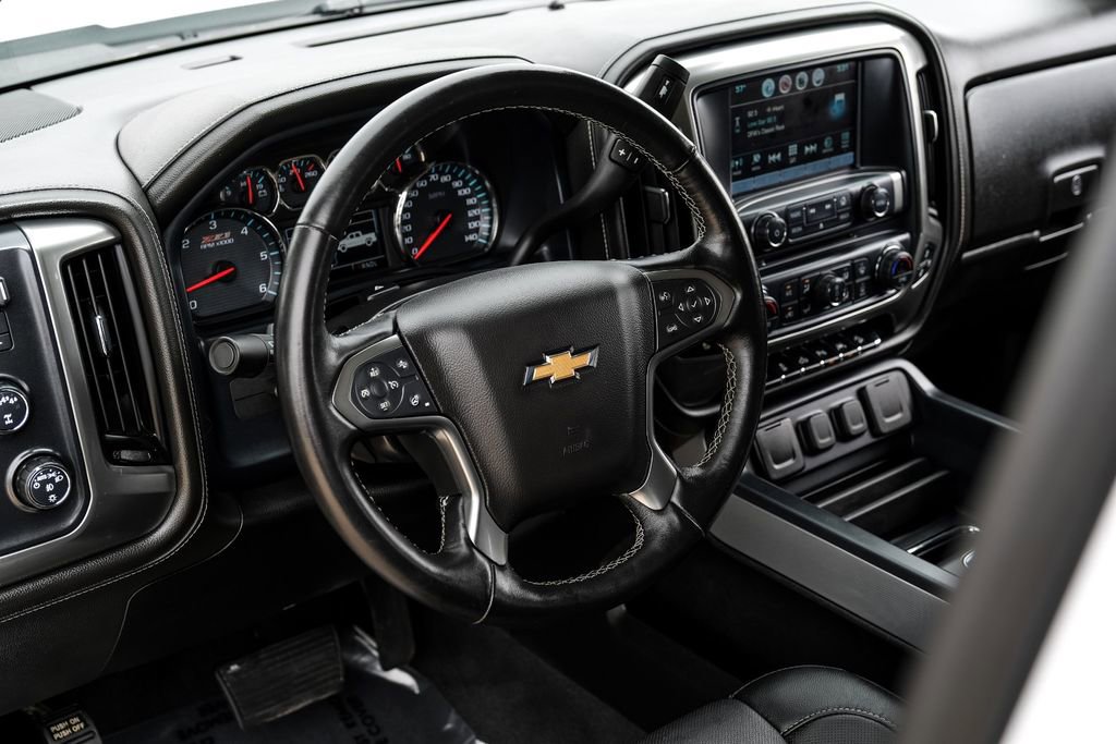 Used 2018 Chevrolet Silverado 1500 LTZ Z71 w/ LTZ Plus Package AWD/4WD image 12