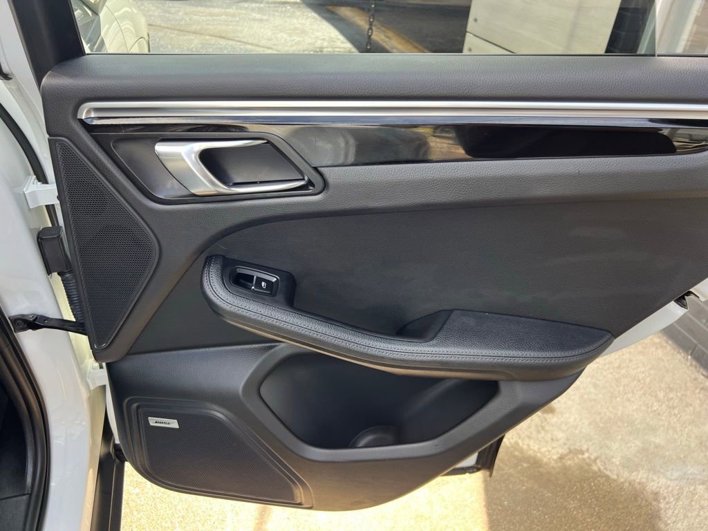 Used 2022 Porsche Macan image 28