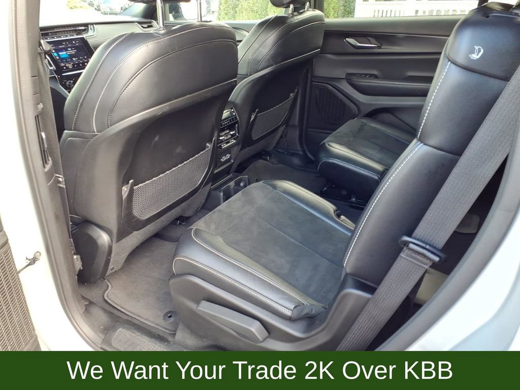 Used 2024 Jeep Grand Cherokee L Altitude image 22