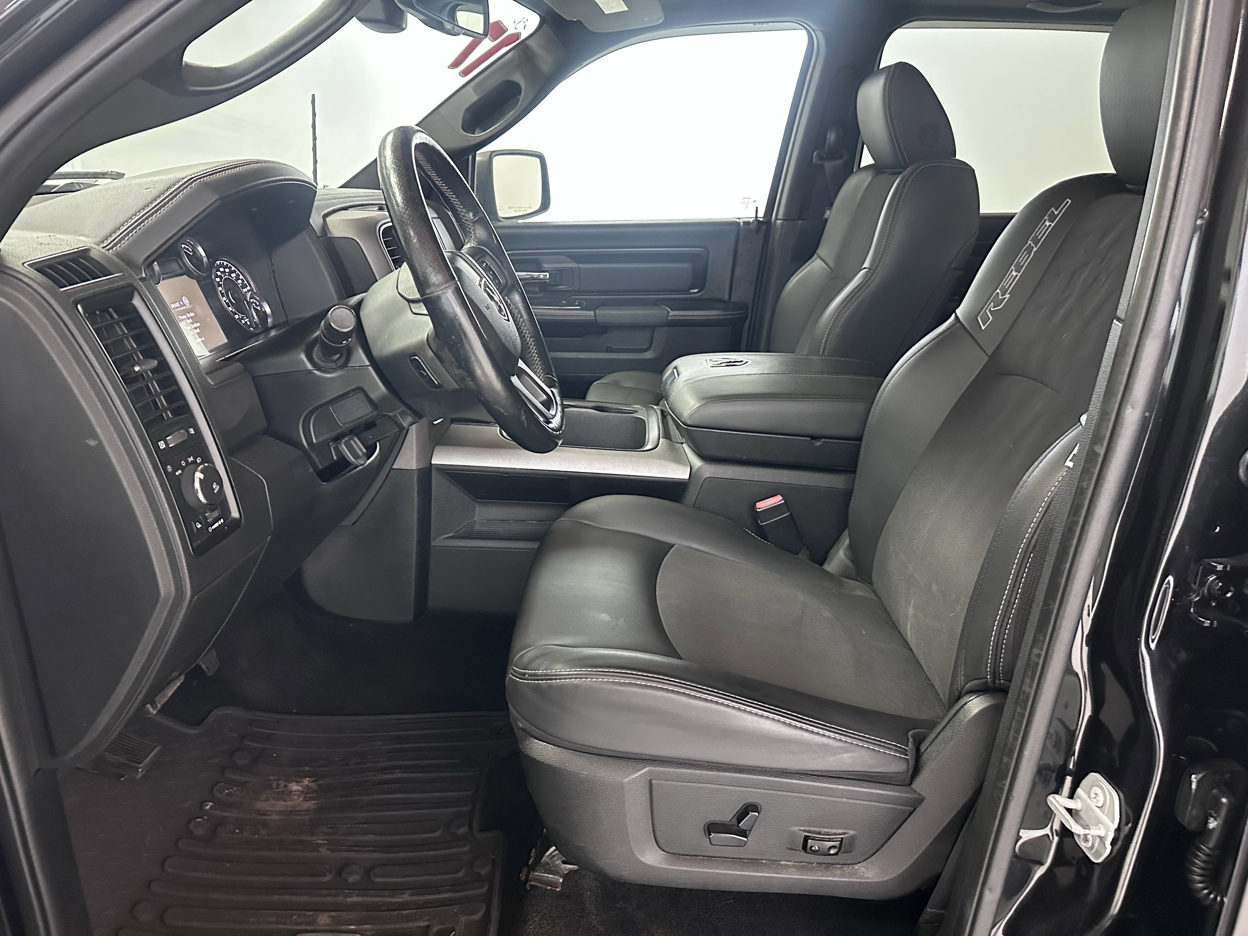 Used 2017 RAM 1500 Rebel w/ Luxury Group image 44