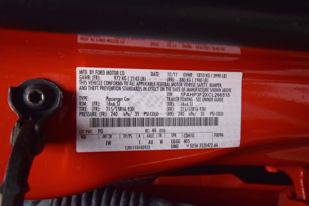 Used 2012 Ford Focus SE w/ SE Winter Pkg image 22