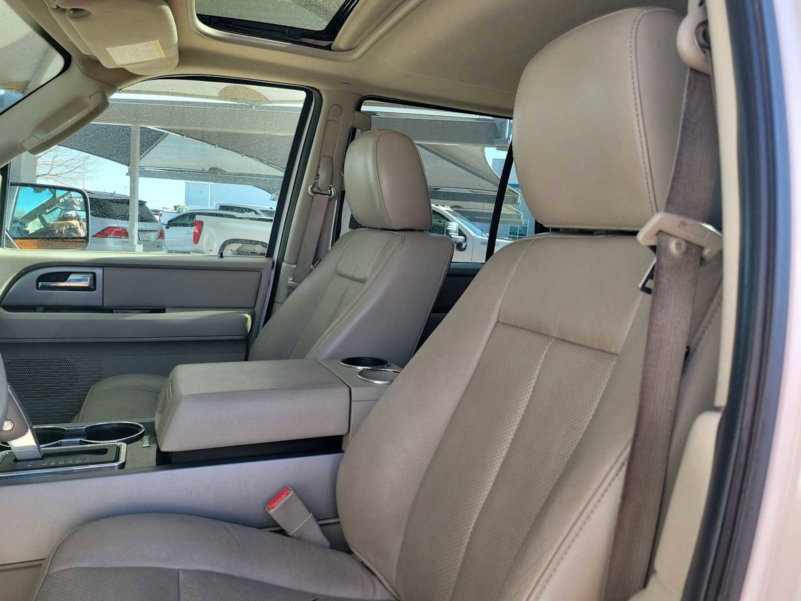 Used 2013 Ford Expedition Limited image 7