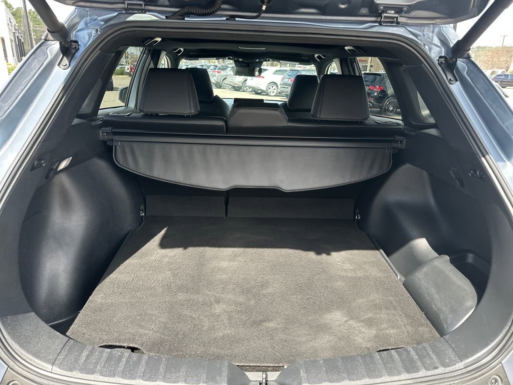 Used 2024 Toyota Corolla Cross XSE w/ Convenience Package image 31