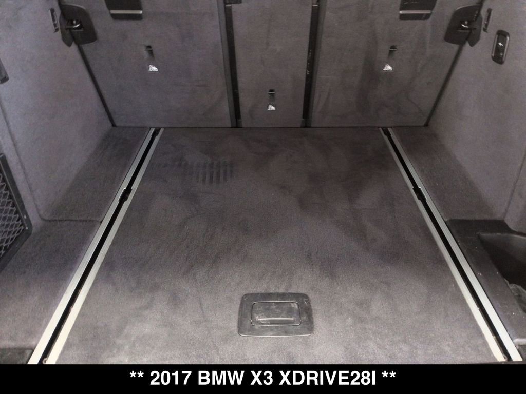 Used 2017 BMW X3 xDrive28i image 4