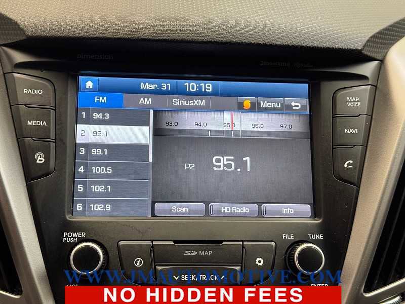 Used 2017 Hyundai Veloster Value Edition image 22