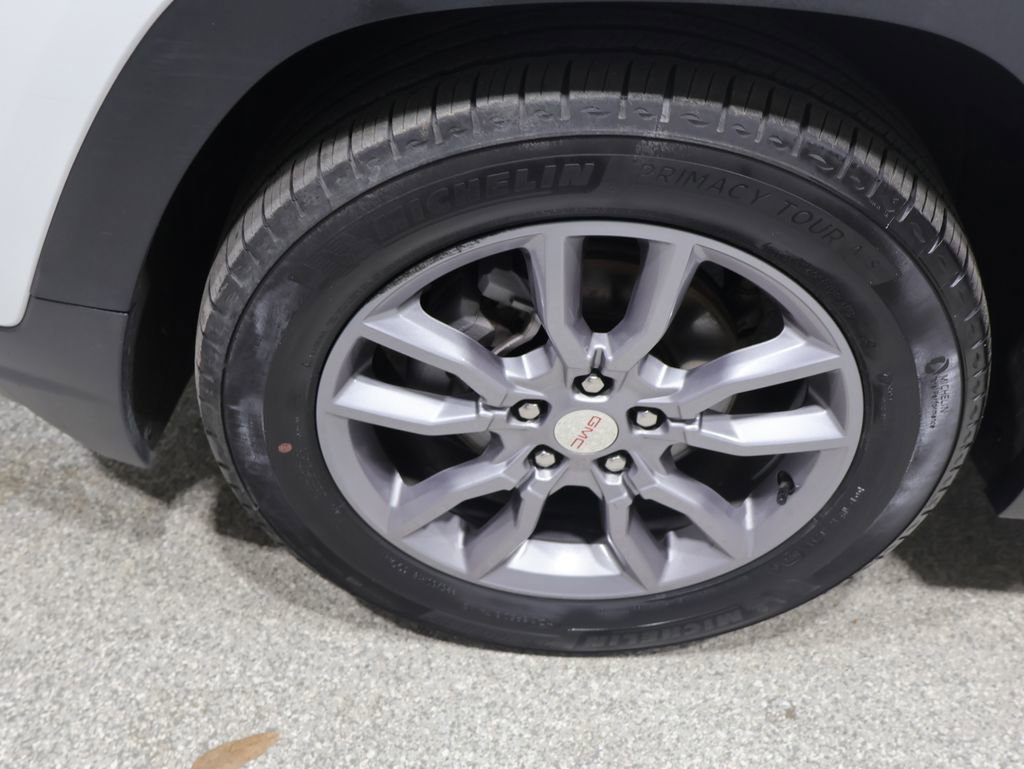 Used 2024 GMC Terrain SLT AWD/4WD image 10