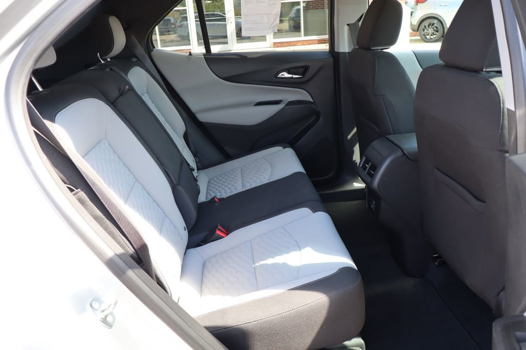 Used 2020 Chevrolet Equinox LS w/ LS Convenience Package FWD image 38