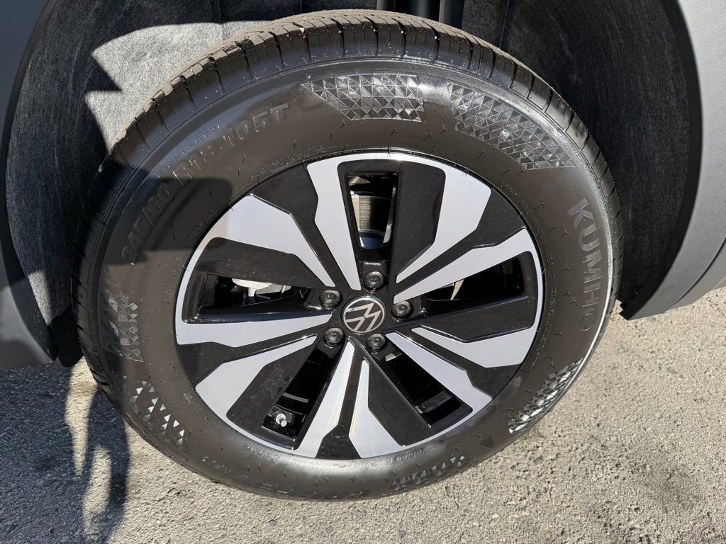 New 2026 Volkswagen Atlas SE image 10