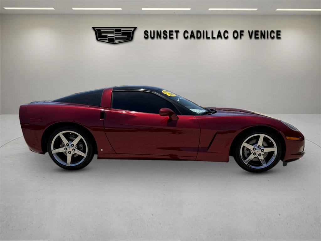 Used 2007 Chevrolet Corvette Coupe w/ Preferred Equipment Group RWD image 2