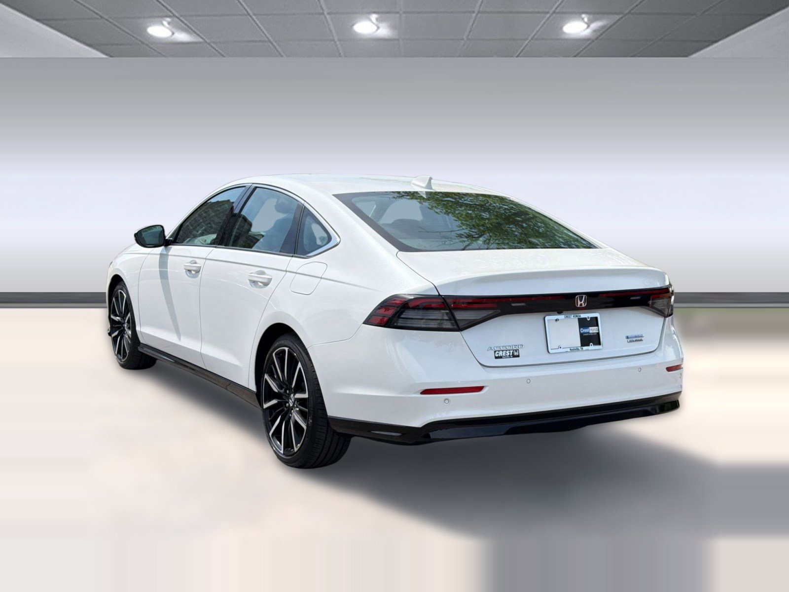 Used 2023 Honda Accord Touring image 3