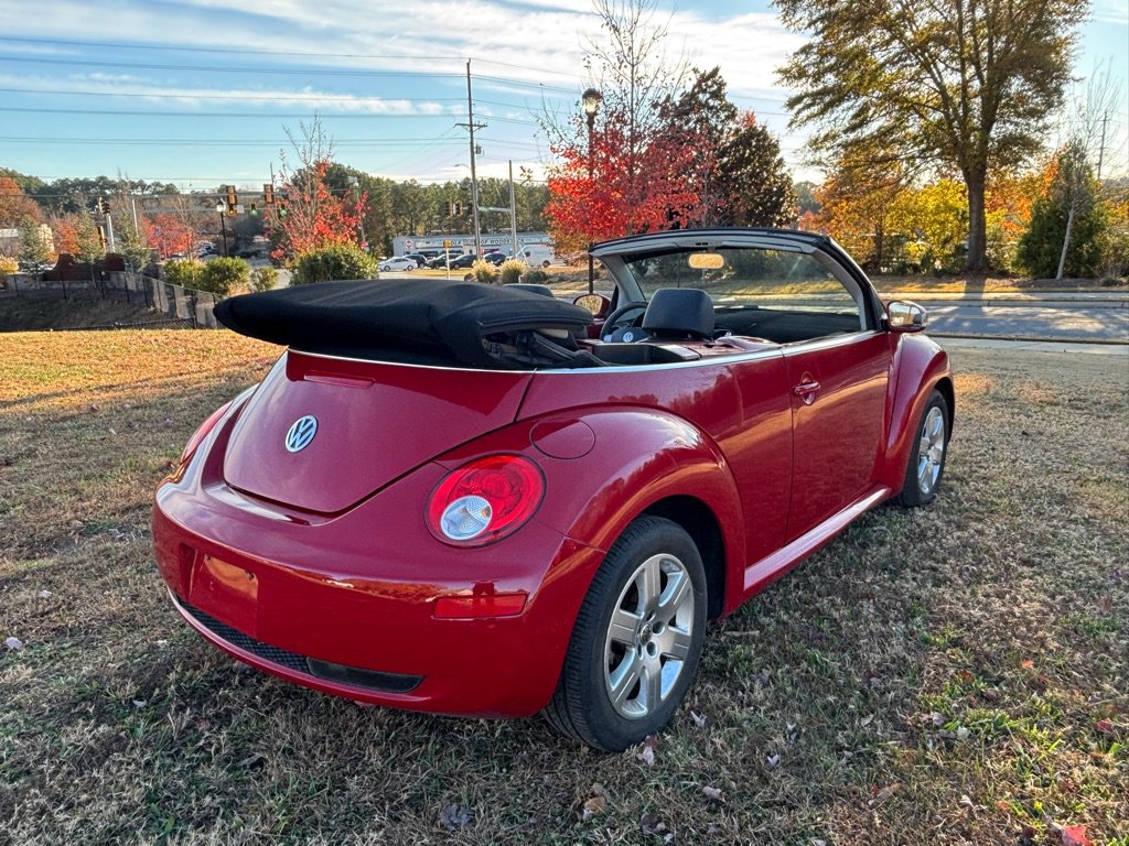 Used 2007 Volkswagen Beetle Convertible w/ Package 1 FWD image 9