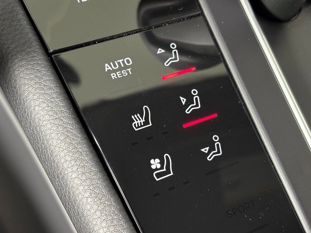 Used 2026 Porsche Macan S AWD/4WD image 29