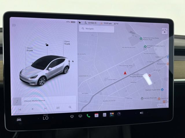 Used 2021 Tesla Model Y Long Range AWD/4WD image 14