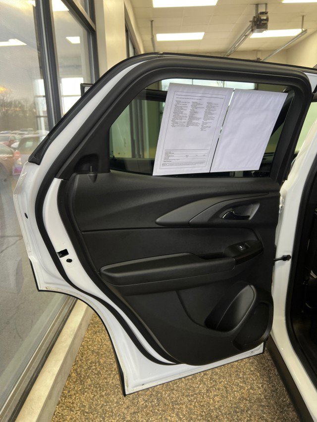 Used 2021 Chevrolet TrailBlazer RS w/ Convenience Package image 16