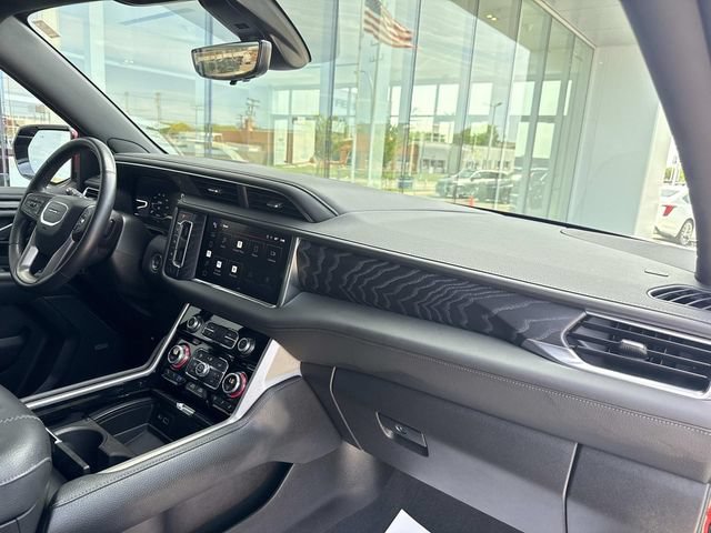 Used 2022 GMC Yukon Denali w/ Denali Premium Package AWD/4WD image 53