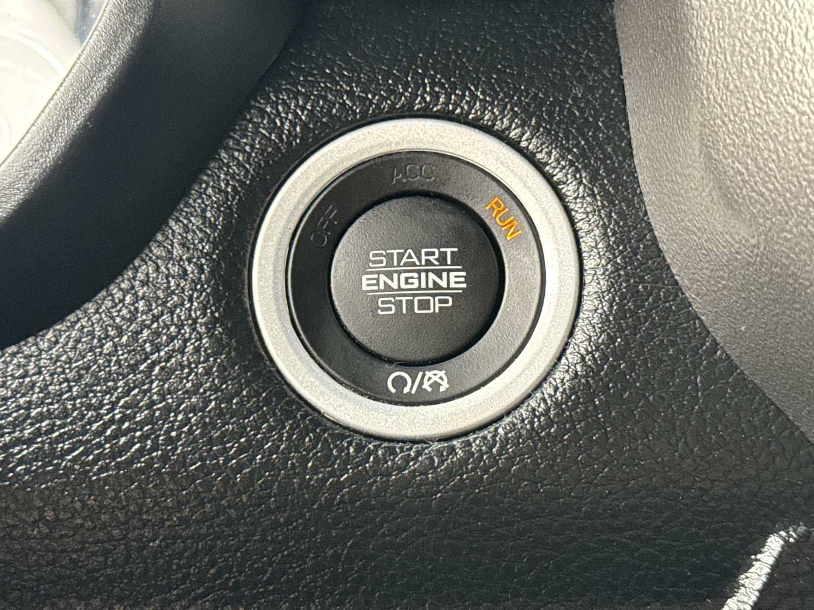 Used 2021 RAM 1500 Laramie AWD/4WD image 22
