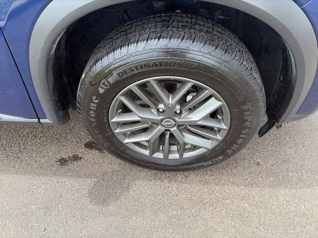 Used 2023 Nissan Rogue S FWD image 40