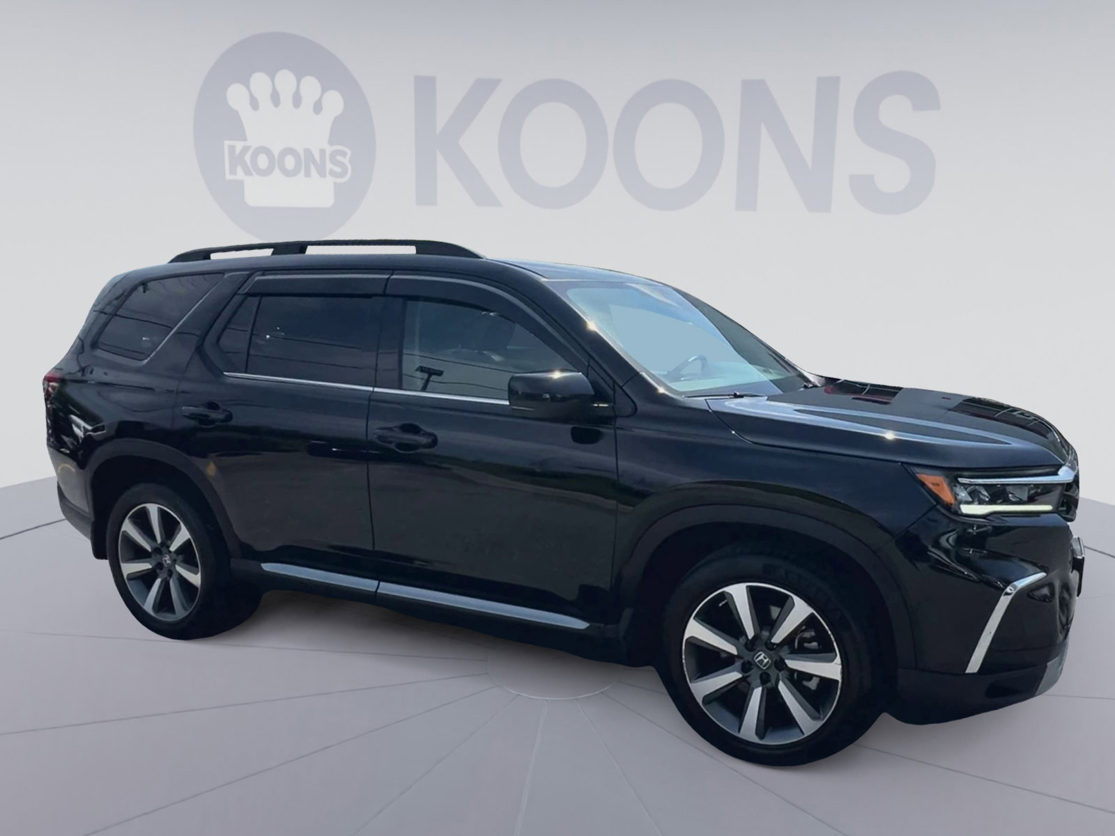 Used 2025 Honda Pilot Elite image 2
