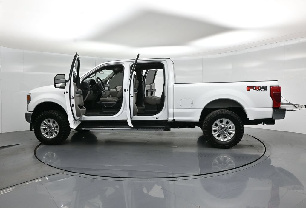 Used 2021 Ford F250 XLT w/ XLT Value Package AWD/4WD image 30