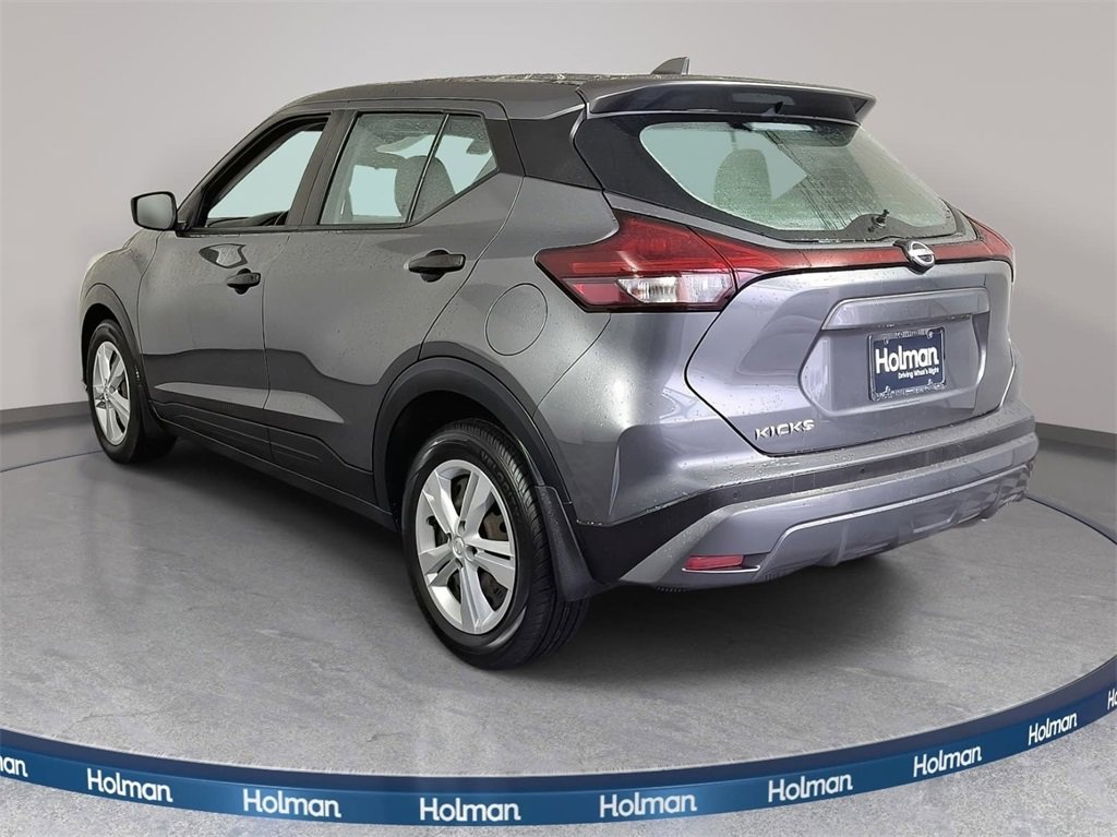Used 2022 Nissan Kicks S image 7