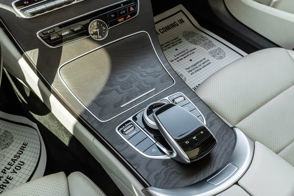 Used 2017 Mercedes-Benz C 300 4MATIC Sedan image 22