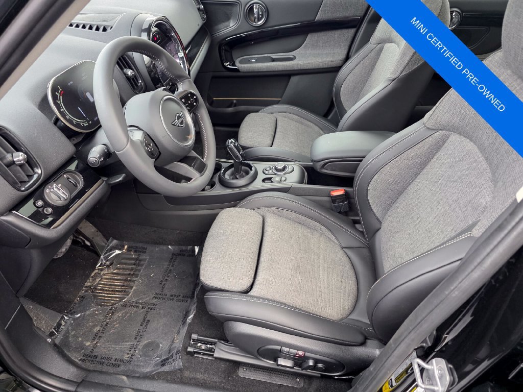 Used 2024 MINI Cooper Countryman S w/ Premium Package FWD image 9