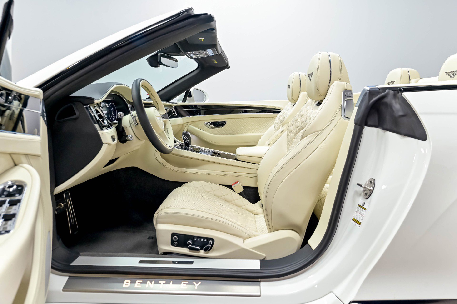 Used 2020 Bentley Continental GT AWD/4WD image 6